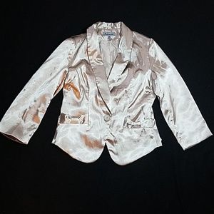 Gourgeous metallic Blazer to shine out